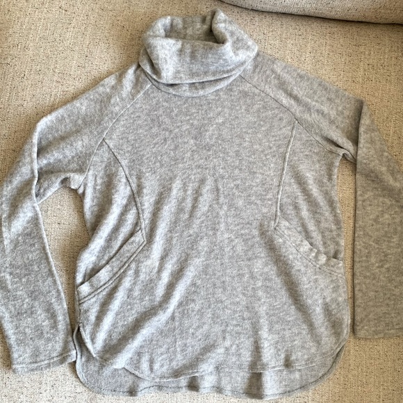 Turtle Neck Sweater | Size Small | Shades of Grey by Micah Cohen - Picture 1 of 3